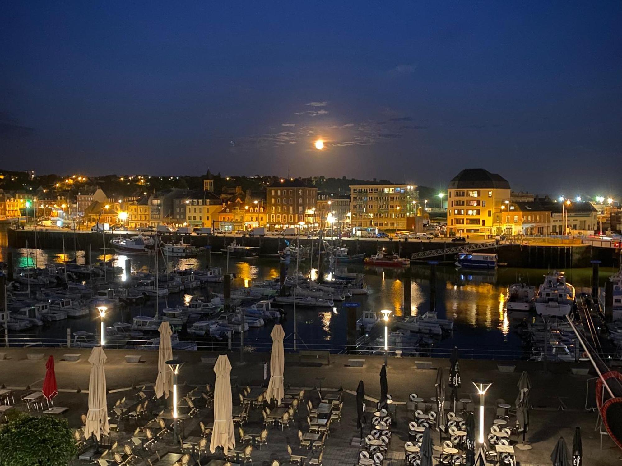 Etablissement 3 Etoiles Avec Ascenseur, 3 Appartements Lumineux Vue Port Avec Balcon, 200M De La Mer, Wifi Fibre, Tous Service Inclus Dieppe Exteriér fotografie