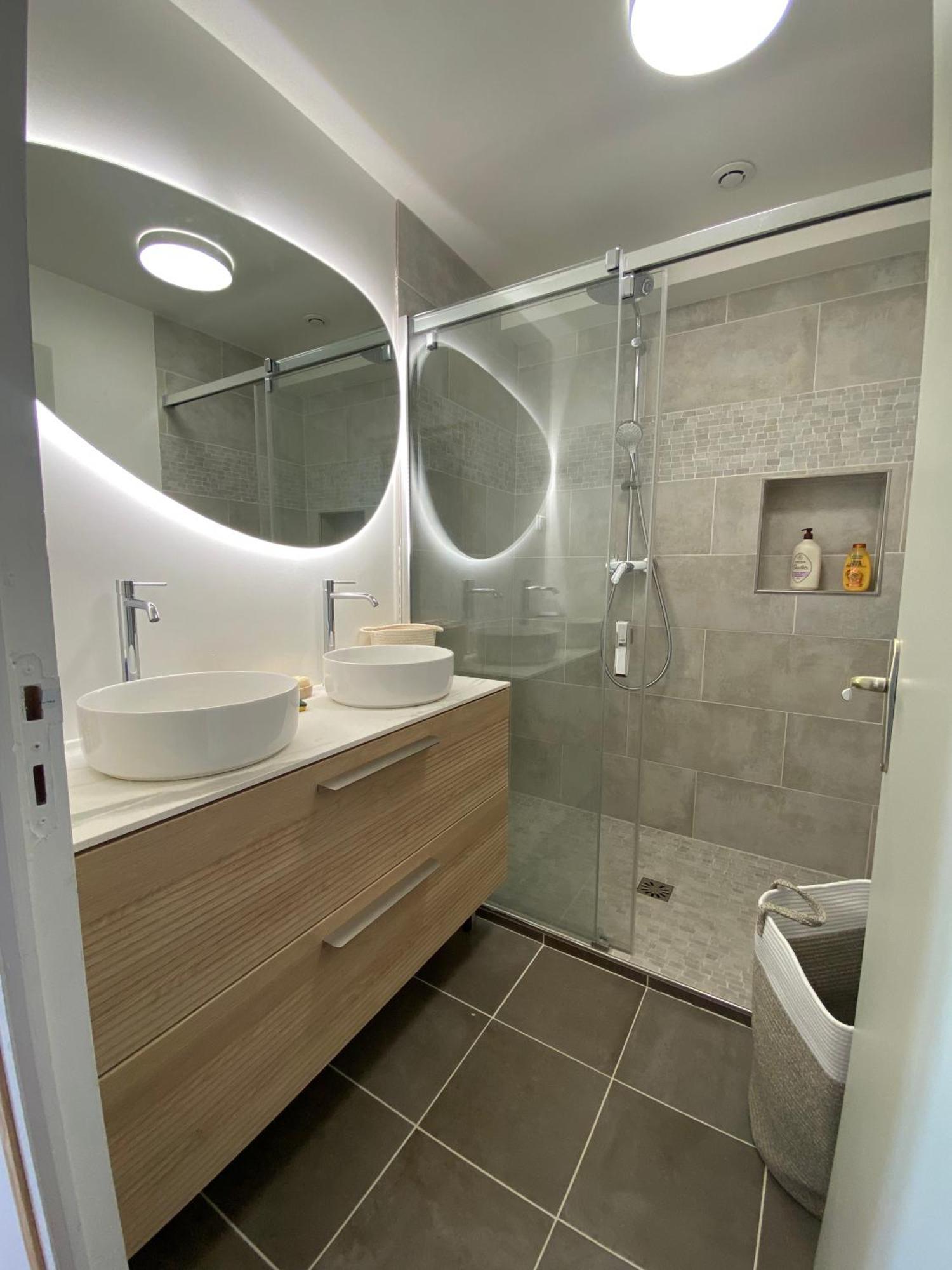 Etablissement 3 Etoiles Avec Ascenseur, 3 Appartements Lumineux Vue Port Avec Balcon, 200M De La Mer, Wifi Fibre, Tous Service Inclus Dieppe Exteriér fotografie