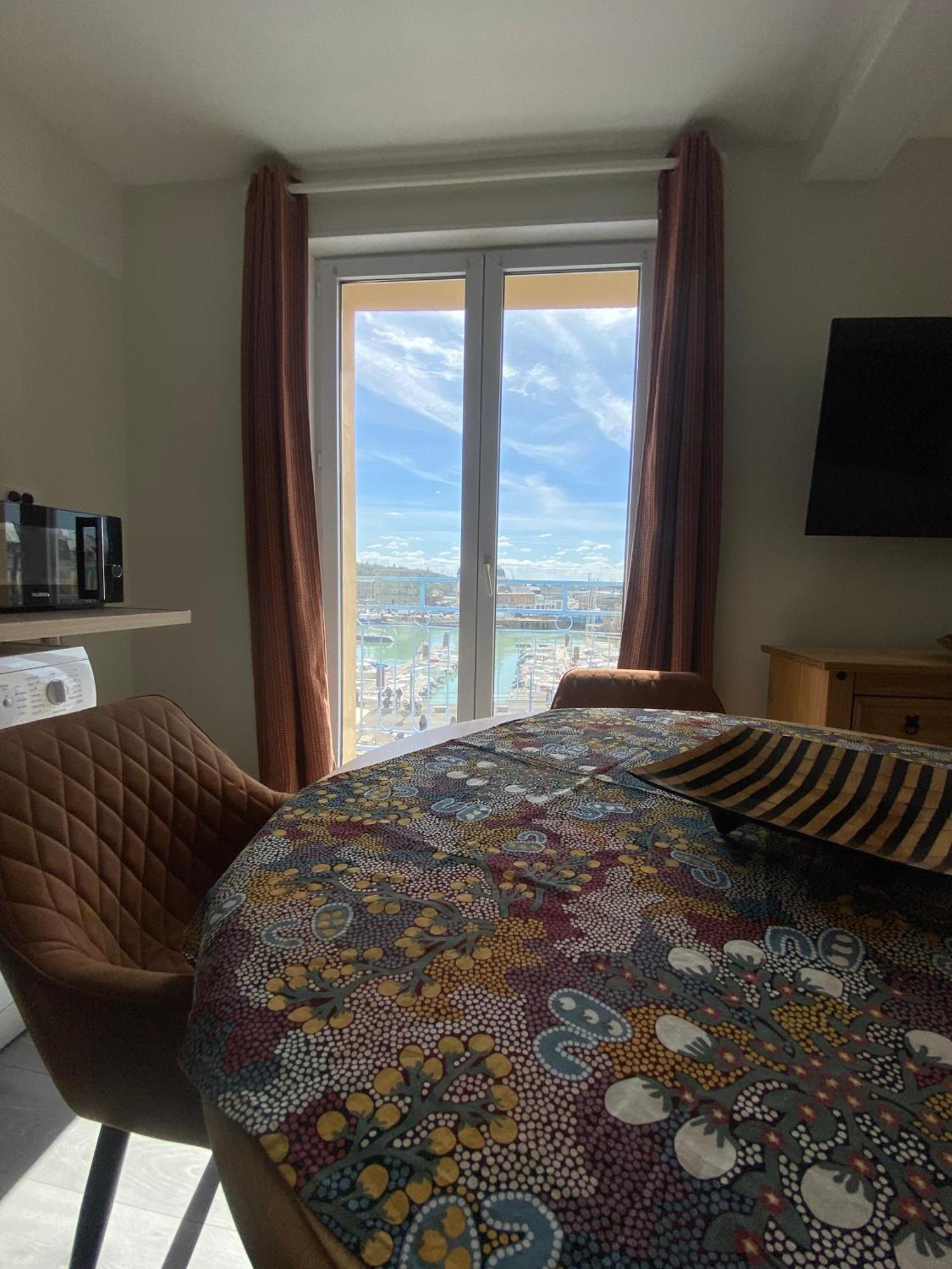 Etablissement 3 Etoiles Avec Ascenseur, 3 Appartements Lumineux Vue Port Avec Balcon, 200M De La Mer, Wifi Fibre, Tous Service Inclus Dieppe Exteriér fotografie