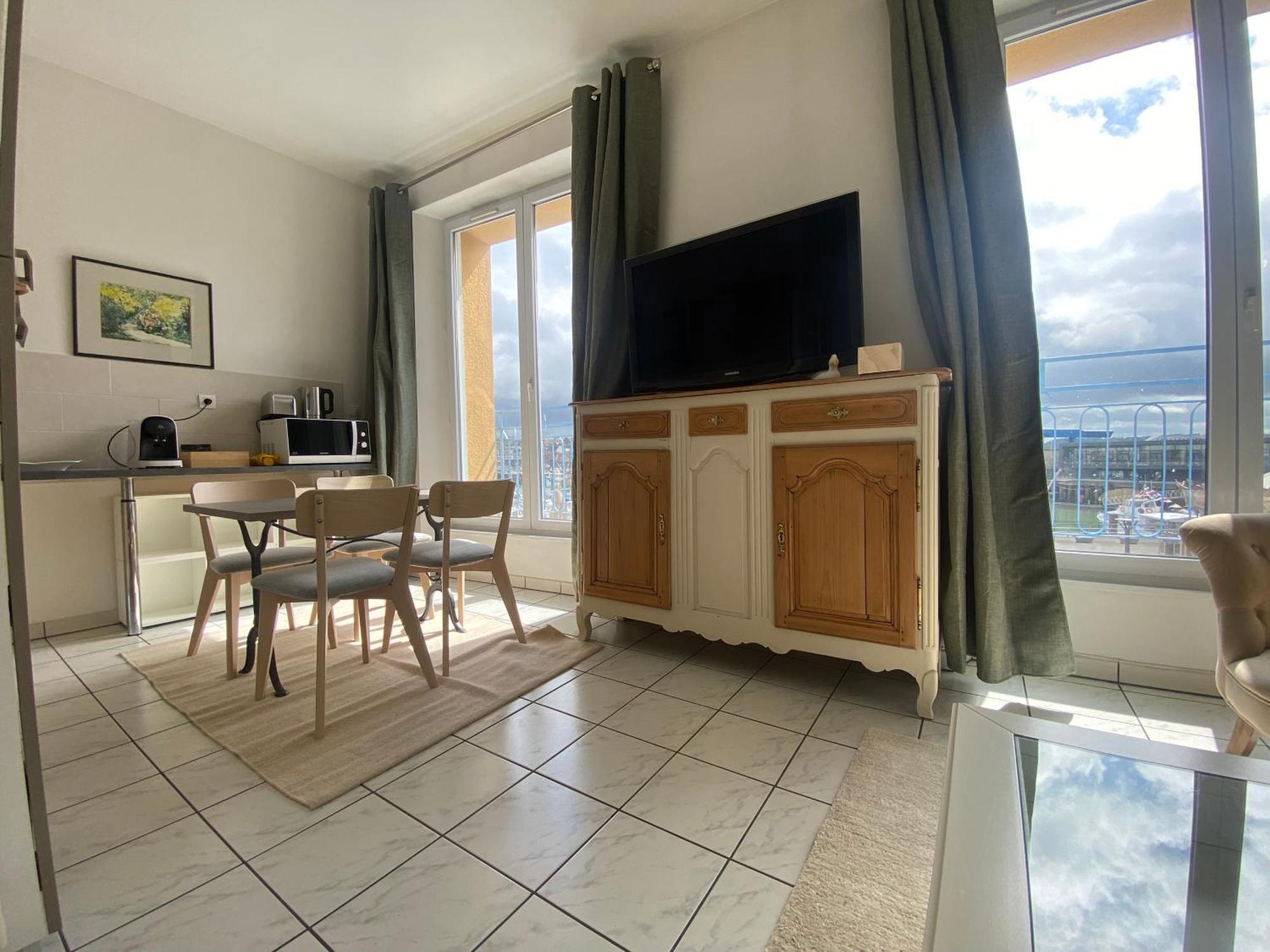 Etablissement 3 Etoiles Avec Ascenseur, 3 Appartements Lumineux Vue Port Avec Balcon, 200M De La Mer, Wifi Fibre, Tous Service Inclus Dieppe Exteriér fotografie