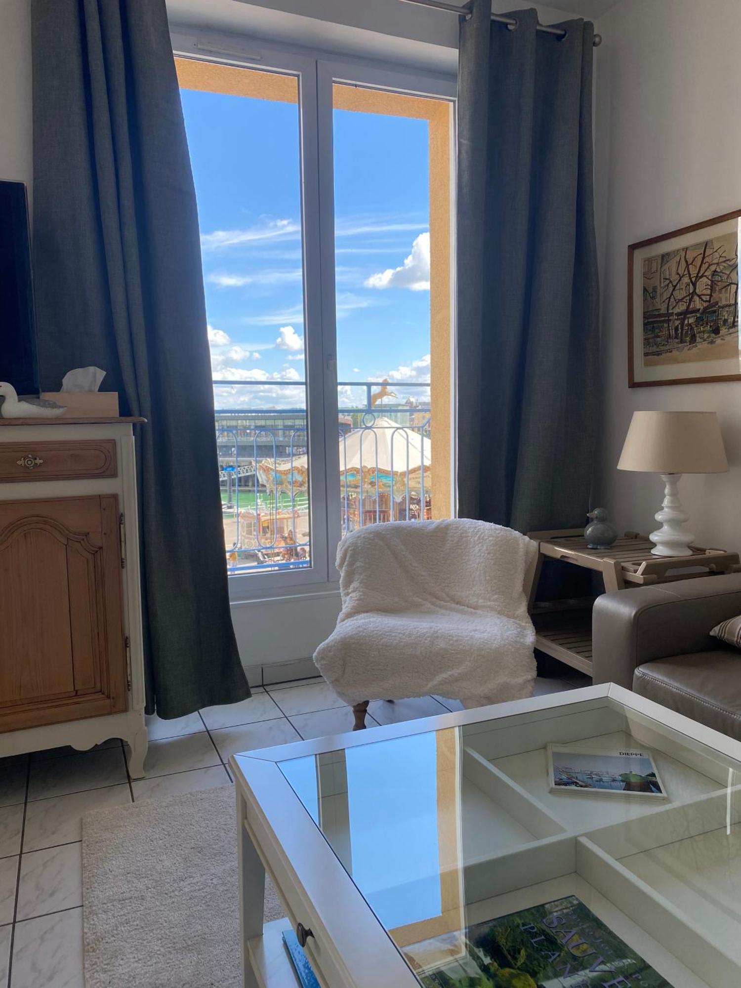 Etablissement 3 Etoiles Avec Ascenseur, 3 Appartements Lumineux Vue Port Avec Balcon, 200M De La Mer, Wifi Fibre, Tous Service Inclus Dieppe Exteriér fotografie